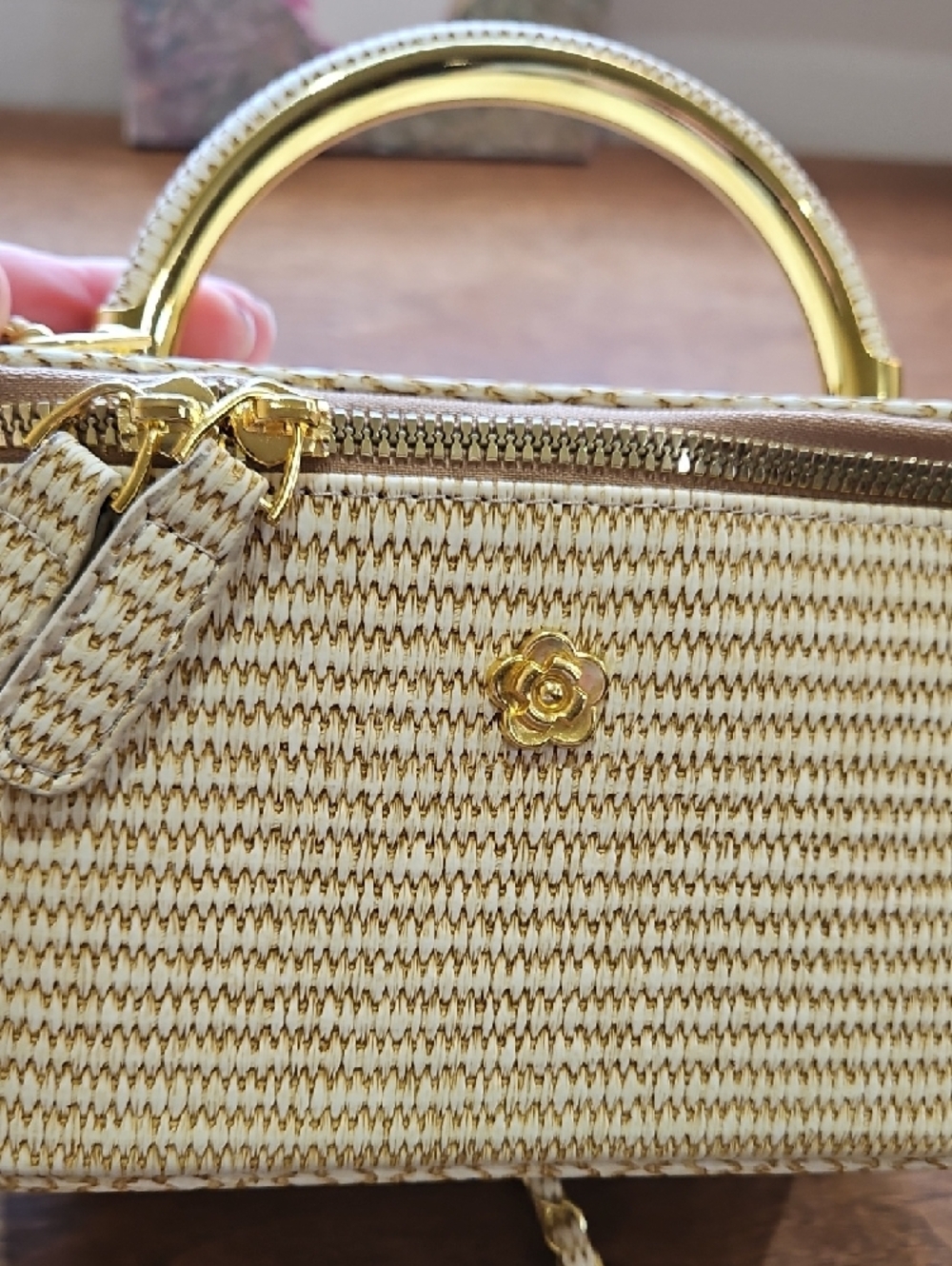 Woven Straw Top-Handle Shoulder Bag in Cream and Tan - Picture 4 of 17